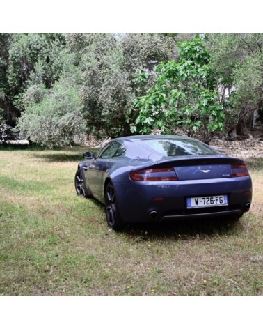 ASTON MARTIN VANTAGE