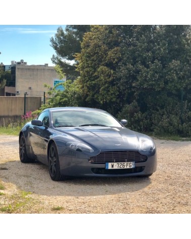 ASTON MARTIN VANTAGE